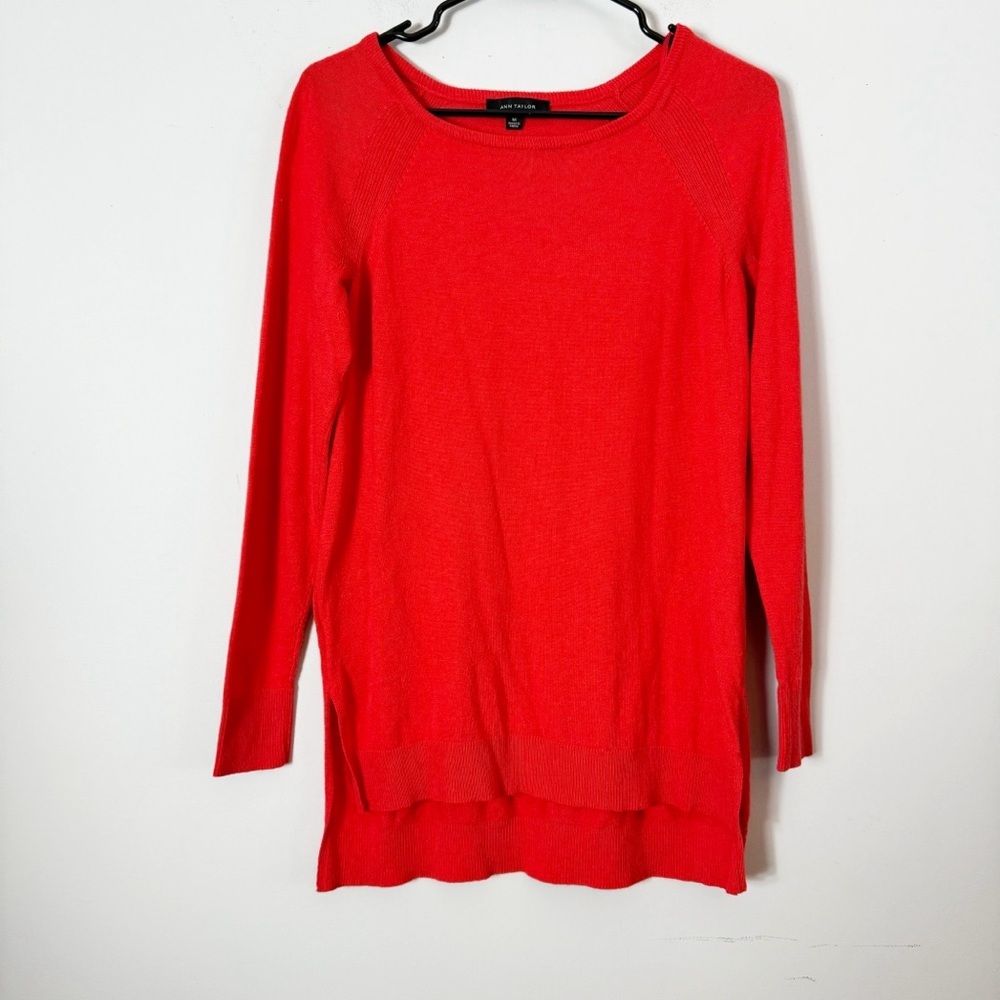 Ann Taylor Red Crew Neck Sweater M